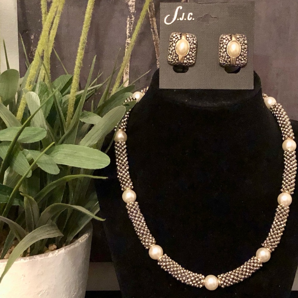 Vintage Sjc Freshwater Pearl Silver Necklace with Matching Earrings